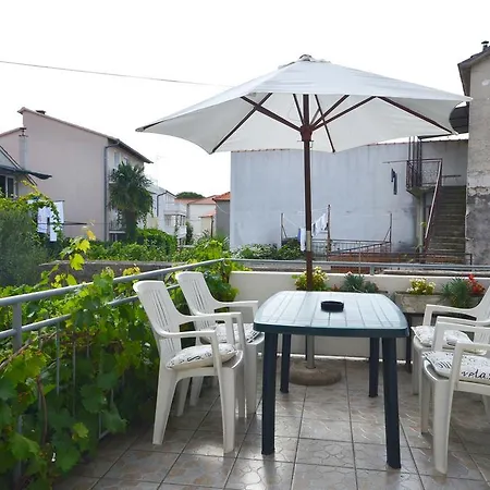 Apartments Vladimir Vodice