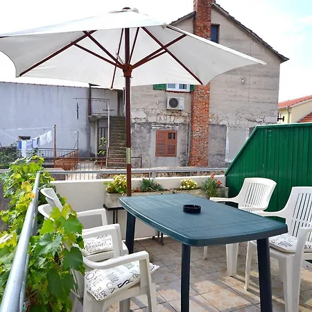 Apartments Vladimir Vodice